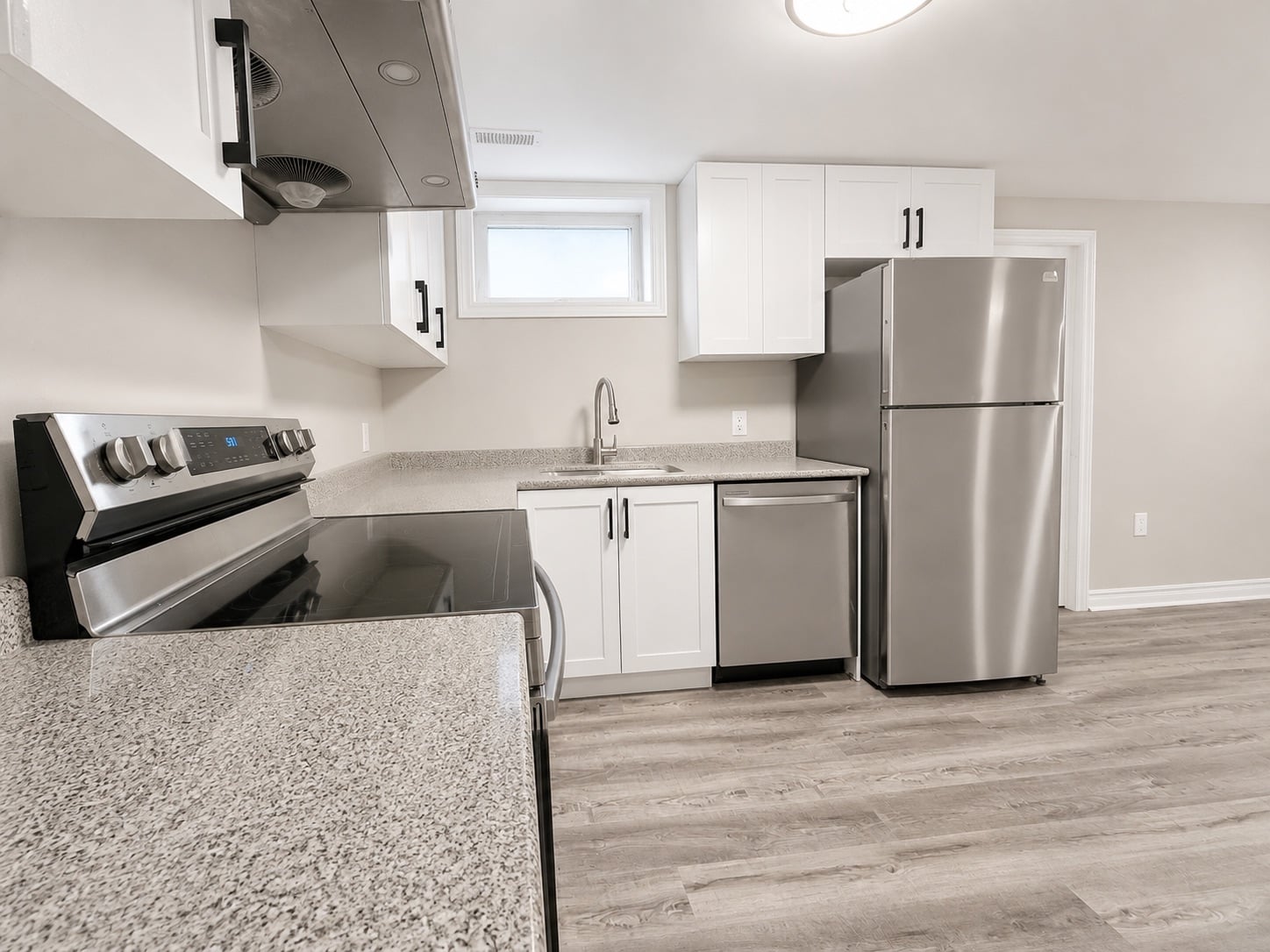 1 643 Frank Lower 05 Kitchen Wide View